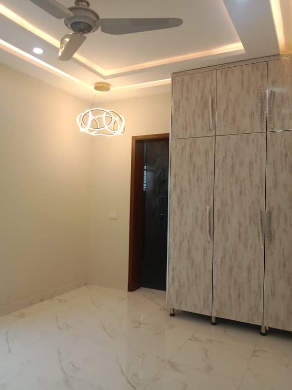 10 Marla Furnished House For Sale In Paragon City Lahore 34