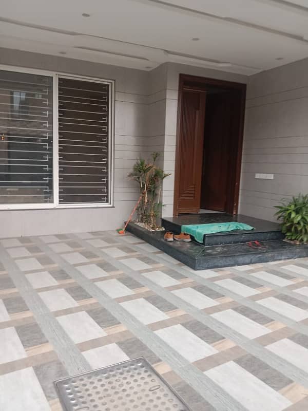 10 Marla Furnished House For Sale In Paragon City Lahore 47