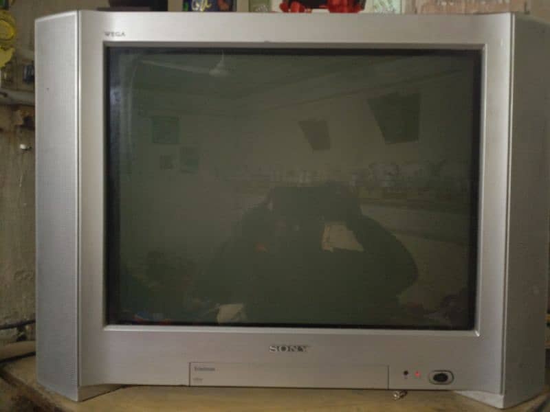 sony wega 25 inch TV for sale condition 8/10 0