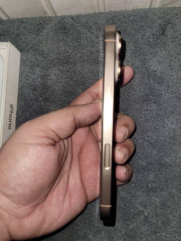 Apple iPhone 16pro 256gb Non pta 2