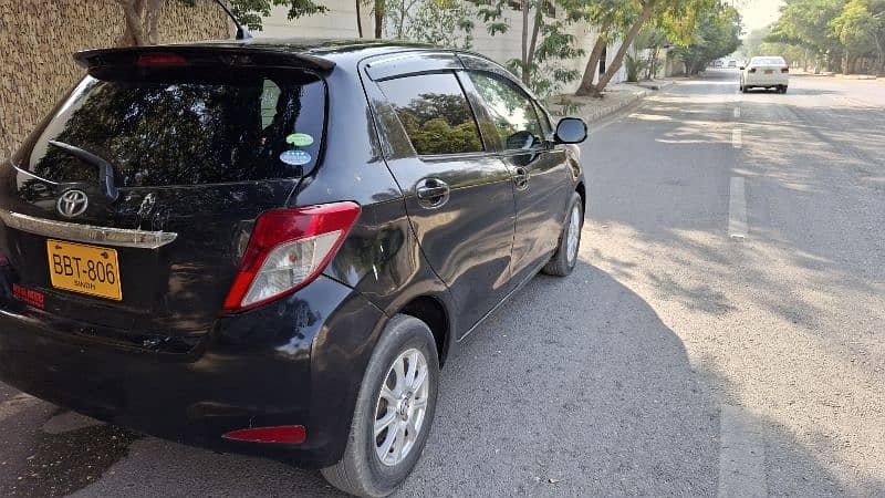 Toyota Vitz 2013 4