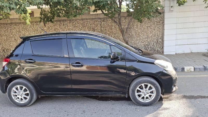 Toyota Vitz 2013 5