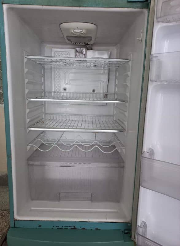 Refrigrator for sale 6