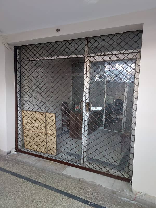 2 Side Open Shop/Office Available FOR RENT Best for Travel Agency & Money Exchange Phase 3 DHA 16