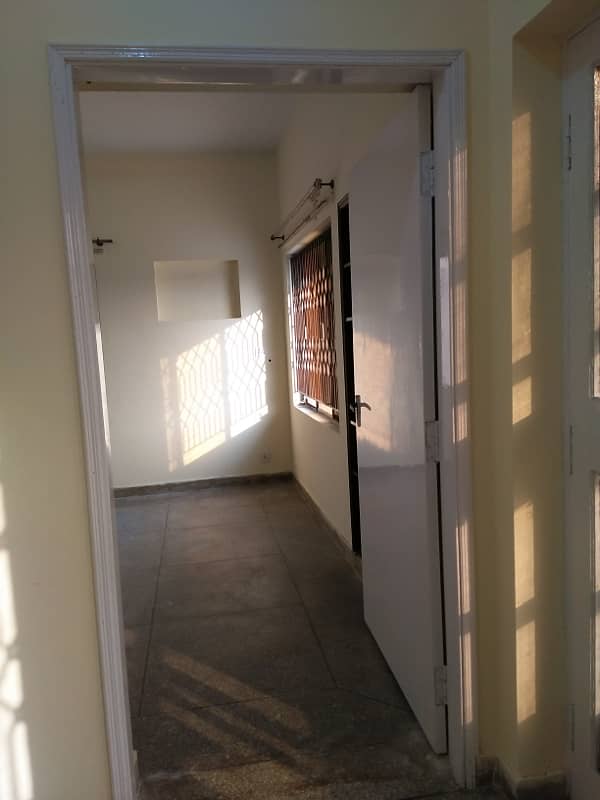 10 Marla 03 Bedroom House Available For Sale In Askari 9 Lahore 27