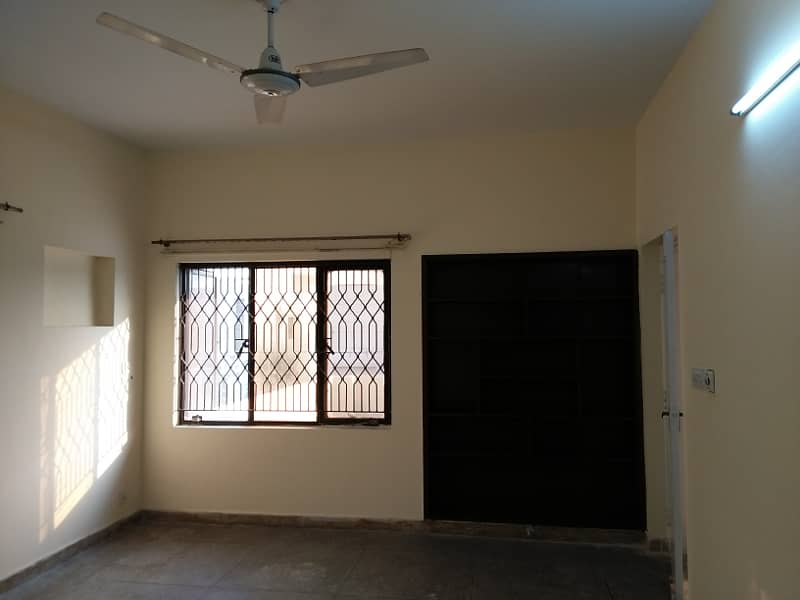 10 Marla 03 Bedroom House Available For Sale In Askari 9 Lahore 28