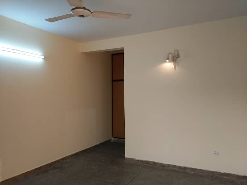 10 Marla 03 Bedroom House Available For Sale In Askari 9 Lahore 30