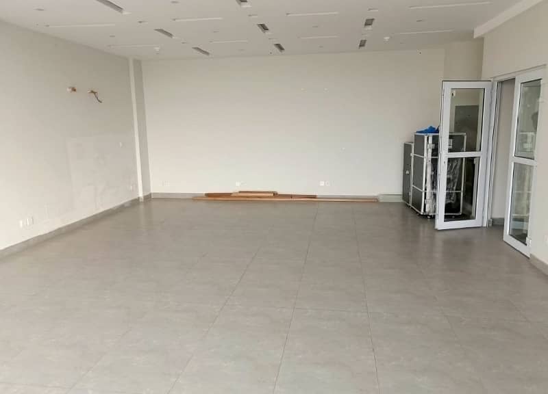 4 Marla 3rd Floor Office With Elevator For Rent In DHA Phase 6 Main Boulevard, Lahore. 0