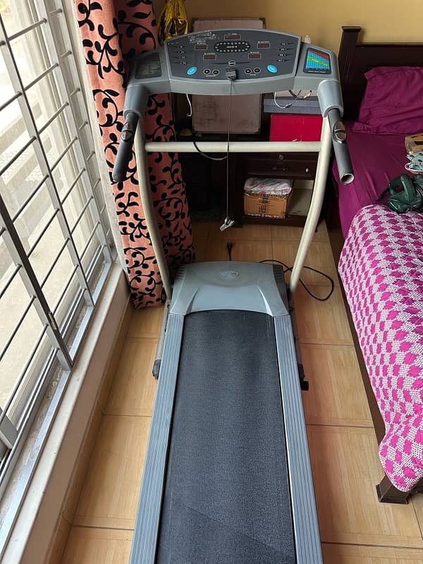 Goldstar Treadmill 0