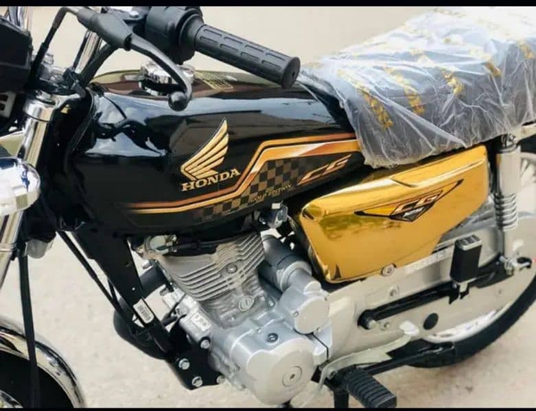 Honda 125cc spical Gold edition New Brand 4