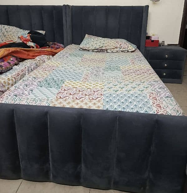 3 single foam beds with 2 bed sides and 3 mattresses 3