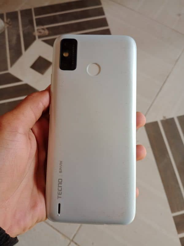 Tecno spark 6go 0