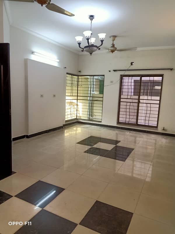 04 Beds 12 Marla Prime Location House for Rent in Askari 11 Lahore. 1