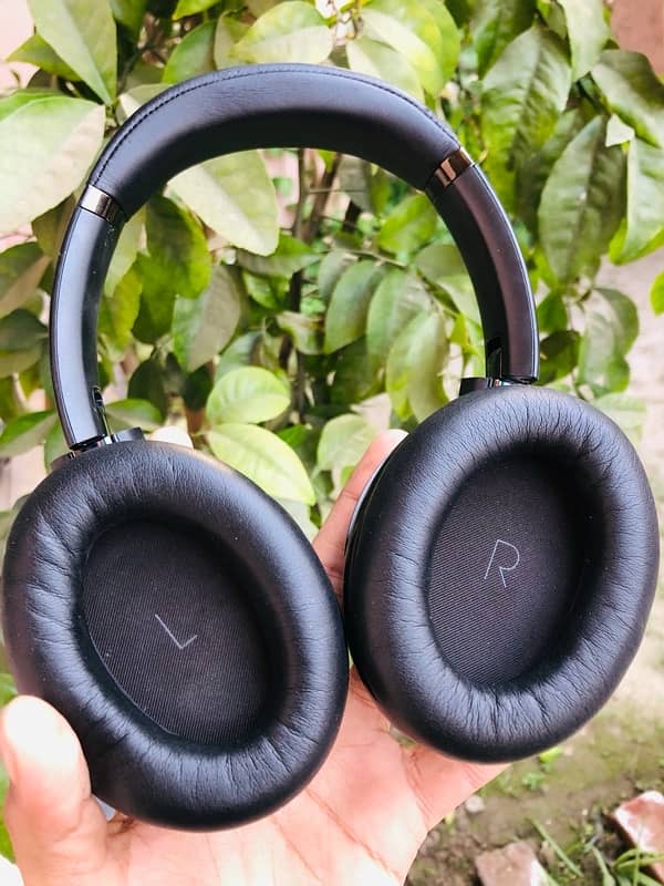 JBL Tour One M2 Original Noise Cancelling Headphones 1