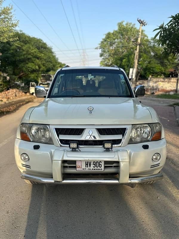 Mitsubishi Pajero 2004/2005 0