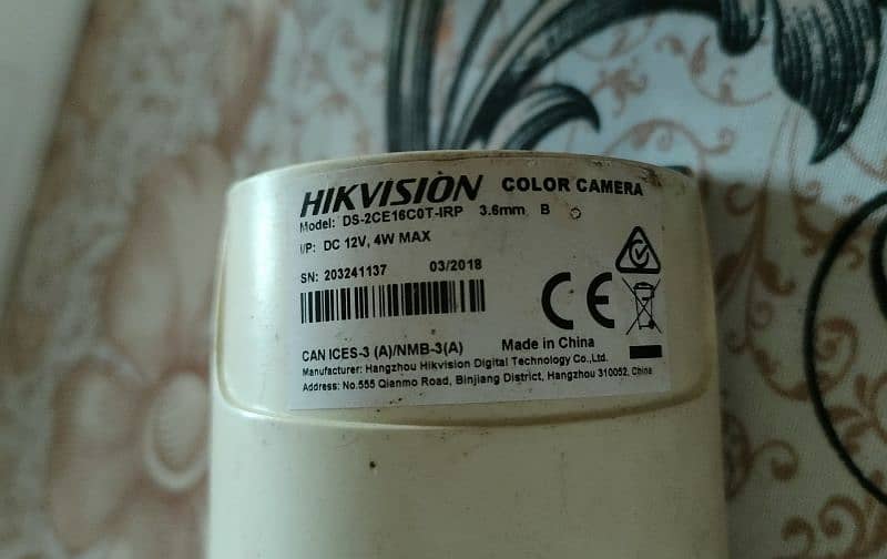 hikvision DVR 8 camera wla+ Samsung LCD + wire's+connecter+ All saman 7