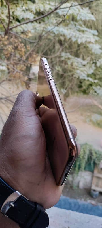 iPhone Xs Dual Pta Gold 10/10 4