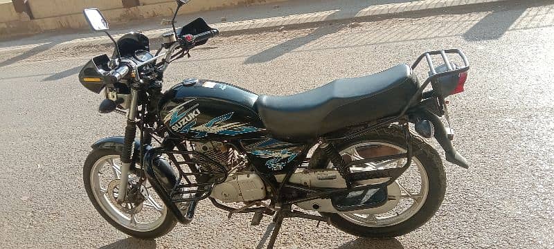 Suzuki 150 SE 6