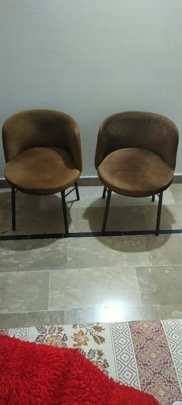 Dining table 6 Chairs without table,new hn condition 10/10 5