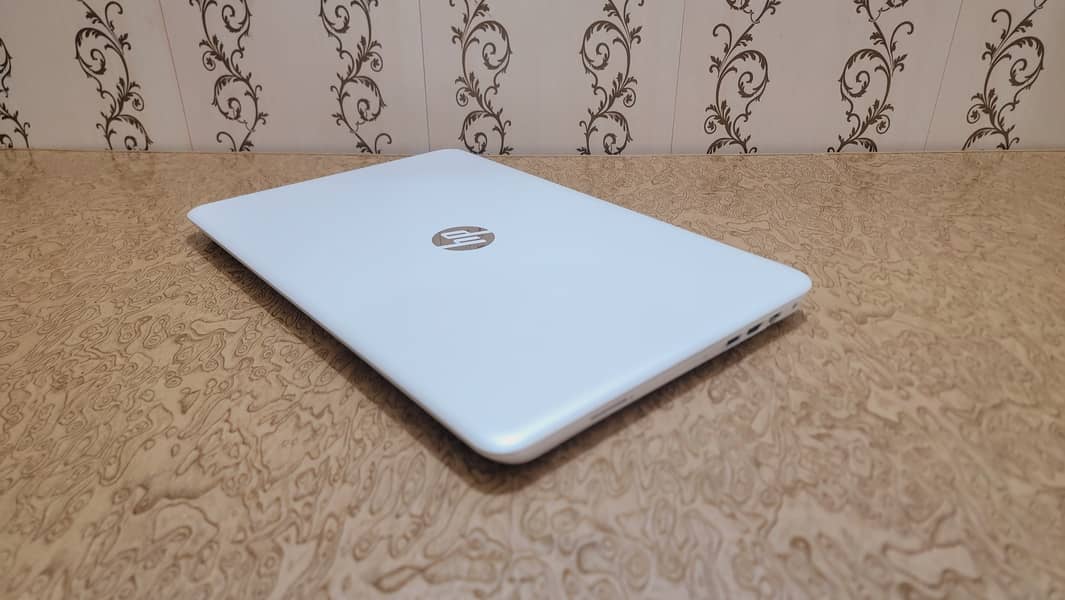 HP Pavilion | Core i5, 7th Gen 8