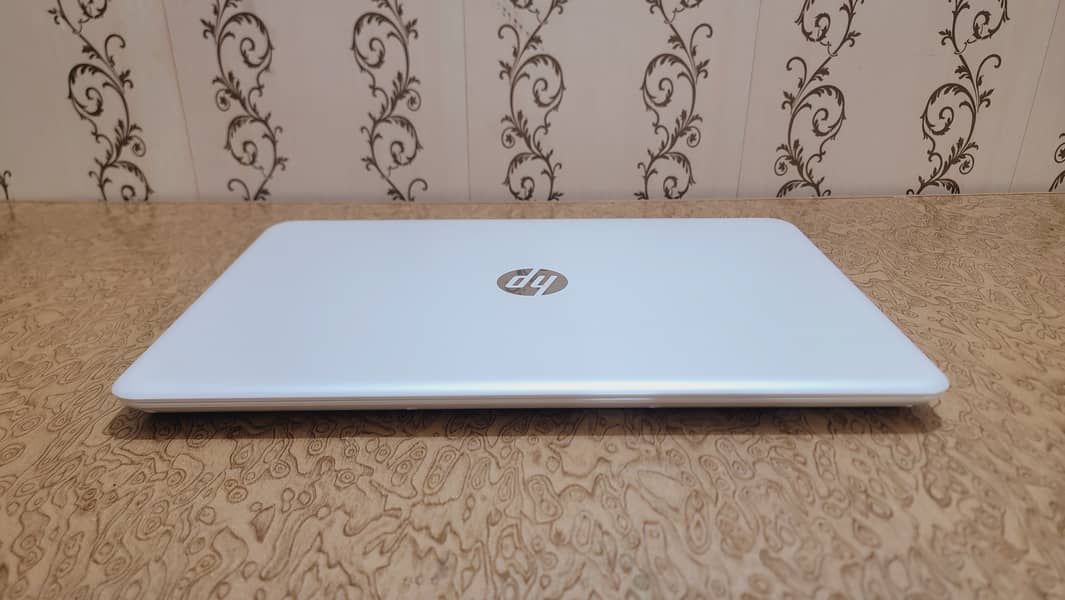 HP Pavilion | Core i5, 7th Gen 10