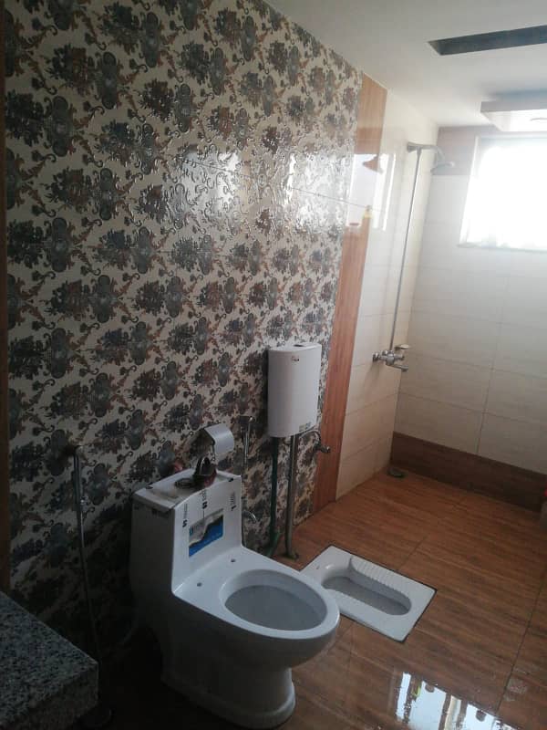 5 Marla Uper Portion For Rent ( Farooq Colony Near Packages Mall ) 2