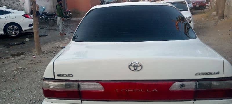 Toyota Corolla 2.0 D 2001 9