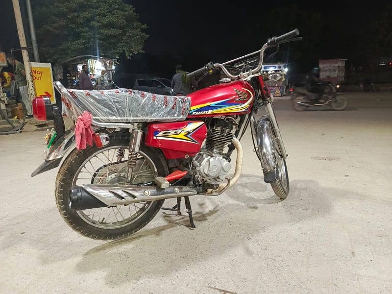 HONDA 125CG  Model 2019 CONTACT Number 0300-9220137 1