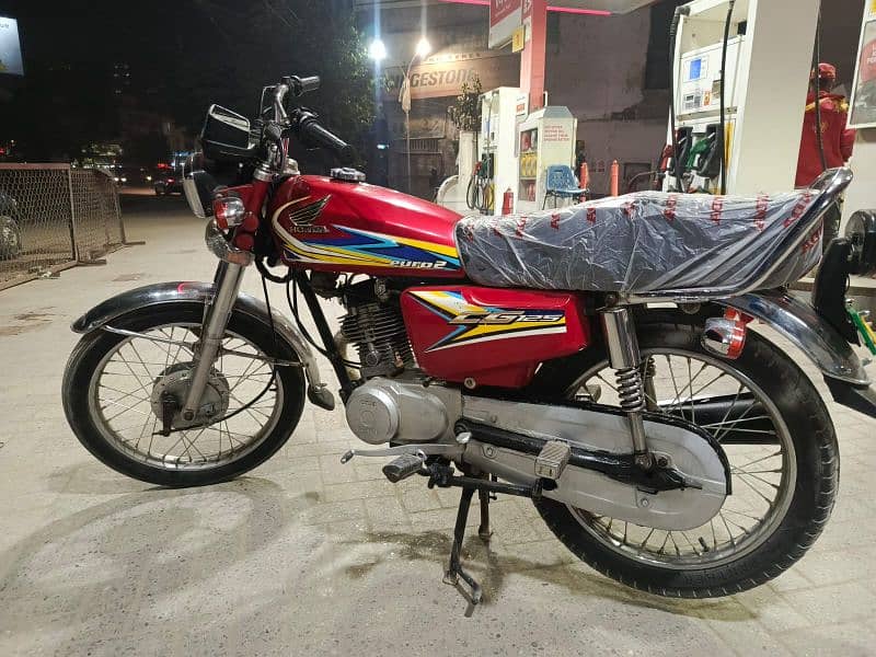 HONDA 125CG  Model 2019 CONTACT Number 0300-9220137 2