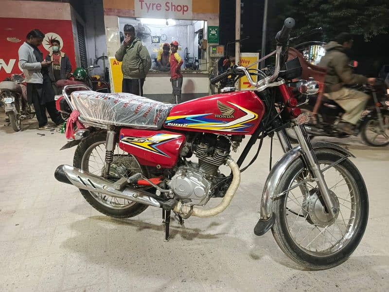 HONDA 125CG  Model 2019 CONTACT Number 0300-9220137 5