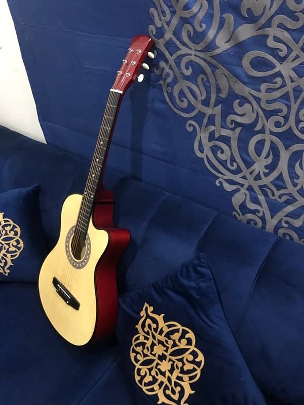 Guitar  available in Dha lahore . 2