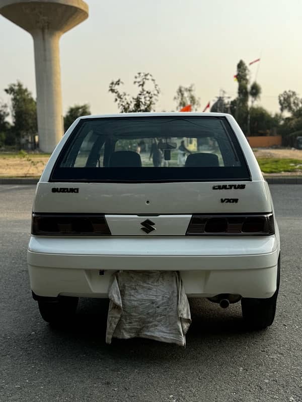 Suzuki Cultus VXL 2011 5