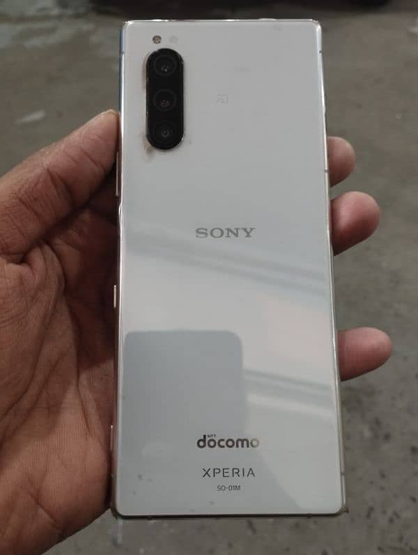 sony Xperia 5 waterpack 6gb 64gb 10by10 call 03436550194 0