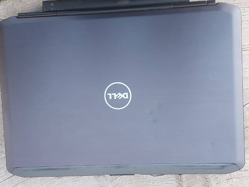 Dell laptop i5 3rd Generation 4ram 320 harddisk 3