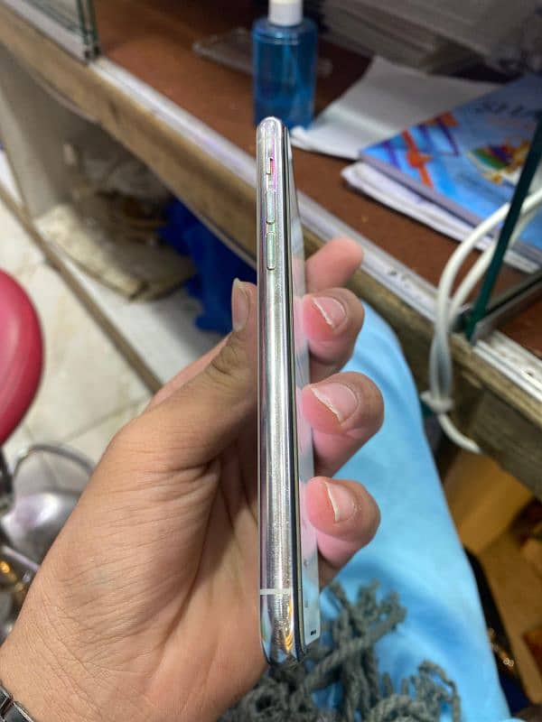 (I phone 11 pro)64 gb  non pta 3