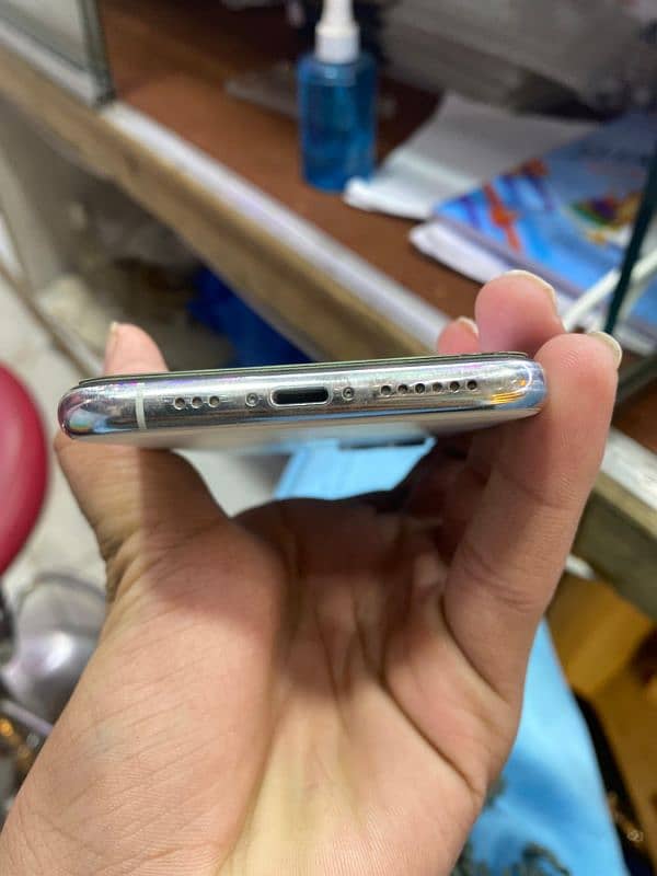 (I phone 11 pro)64 gb  non pta 4