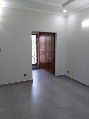 Size 40x80 Triple Story Full House For Rent In G-13 30