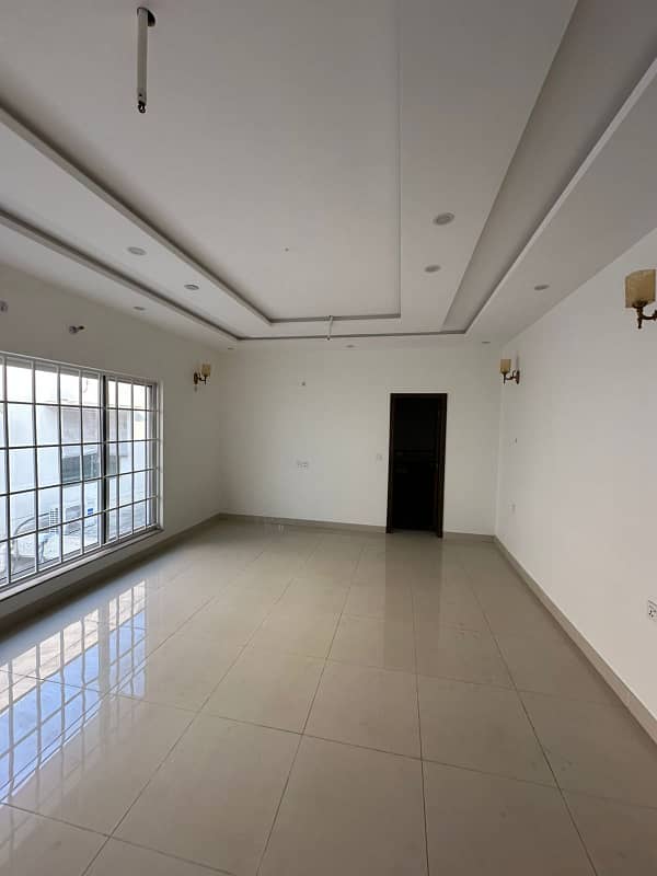 Brand New House FOR RENT Upper Portion 8