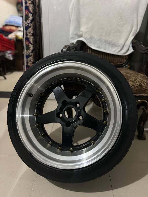 17 inch rims Staggered setup 0