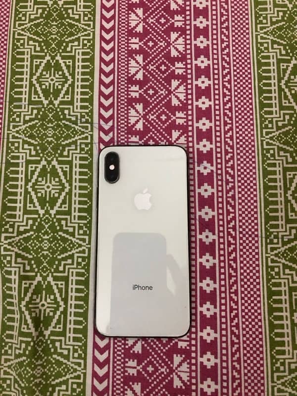 iphone xs 256 gb bh76 8/10 condition 0