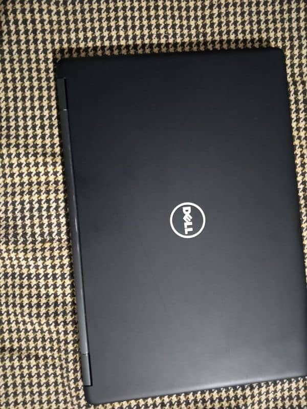 laptop Dell jarnashan core i5 10 by 10 Codition 2