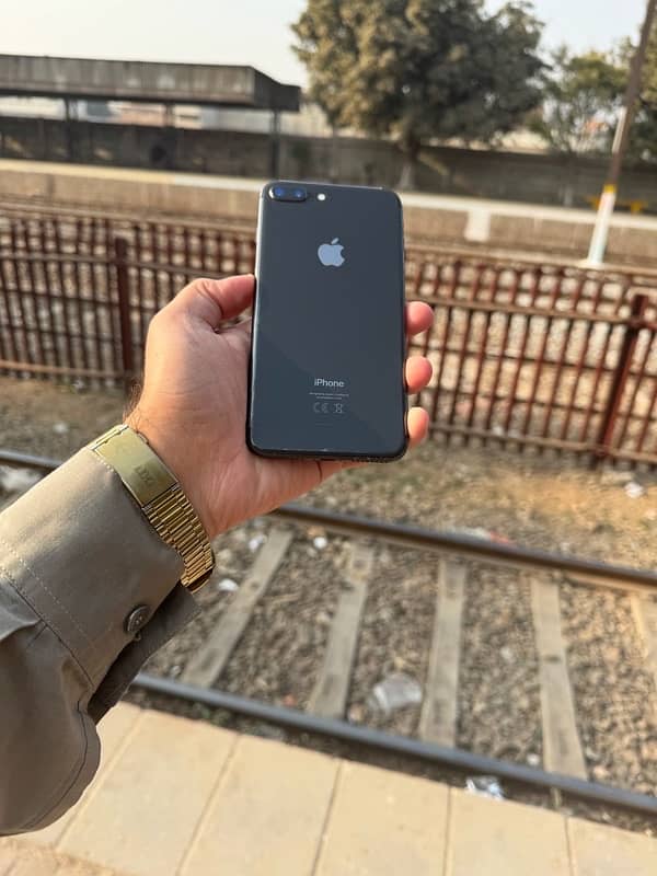 iPhone 8 Plus pta 0