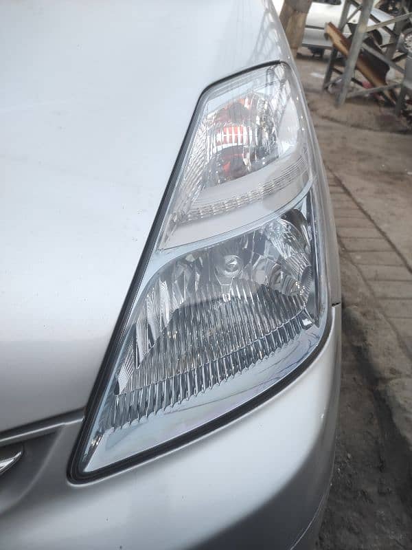 Toyota Prius 2007 Head Lights 1