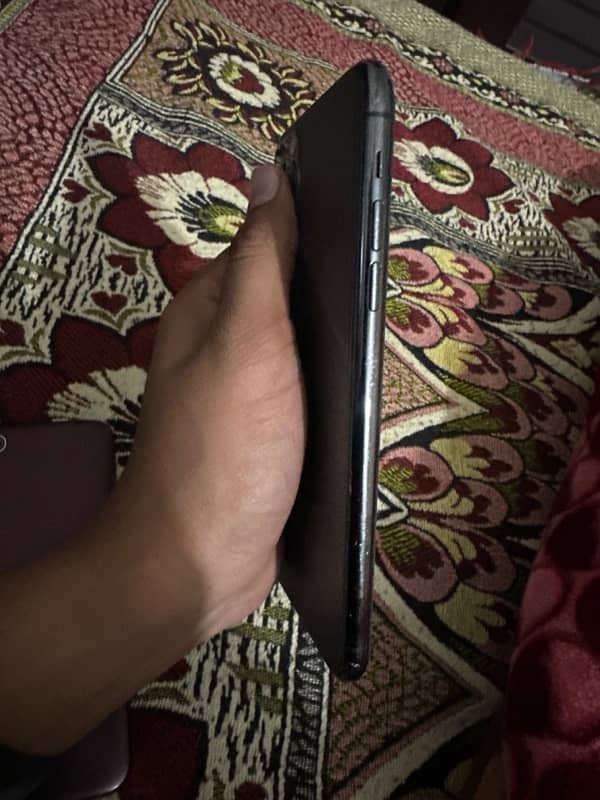 Iphone 11 pro max 64 gb 3