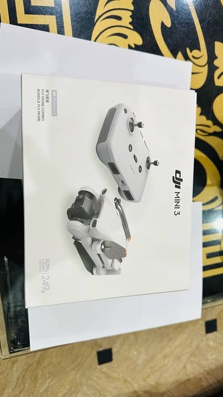 DJI mini 3 Fly More combo 12