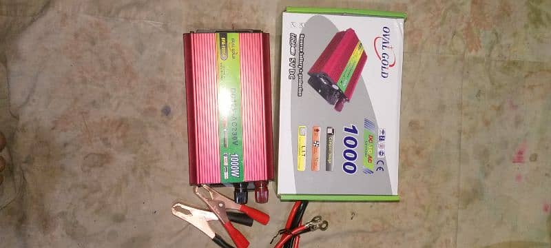 Inverter 1000W 12 volt DC to 220 volt ac 1