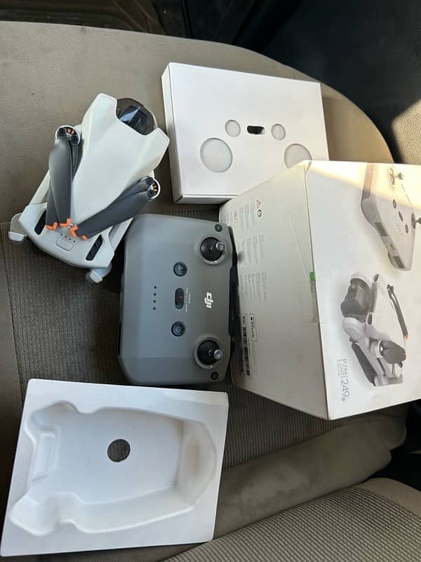 DJI Mini 3 with Full Box, All Accessories 0