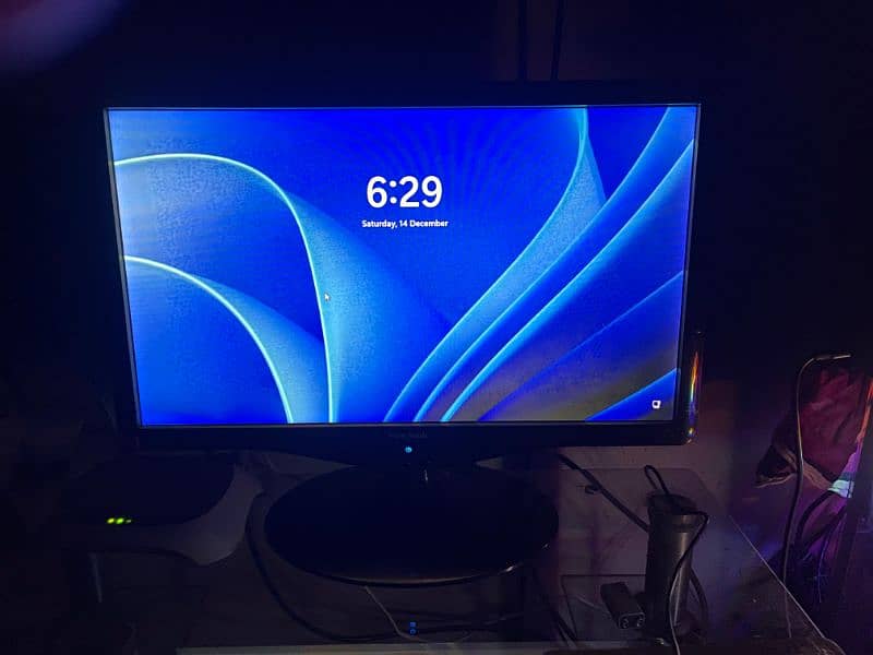 ViewSonic 19 inch LED Monitor 1