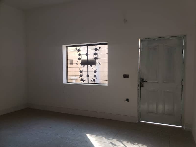 In Johar Town You Can Find The Perfect Office For rent 4