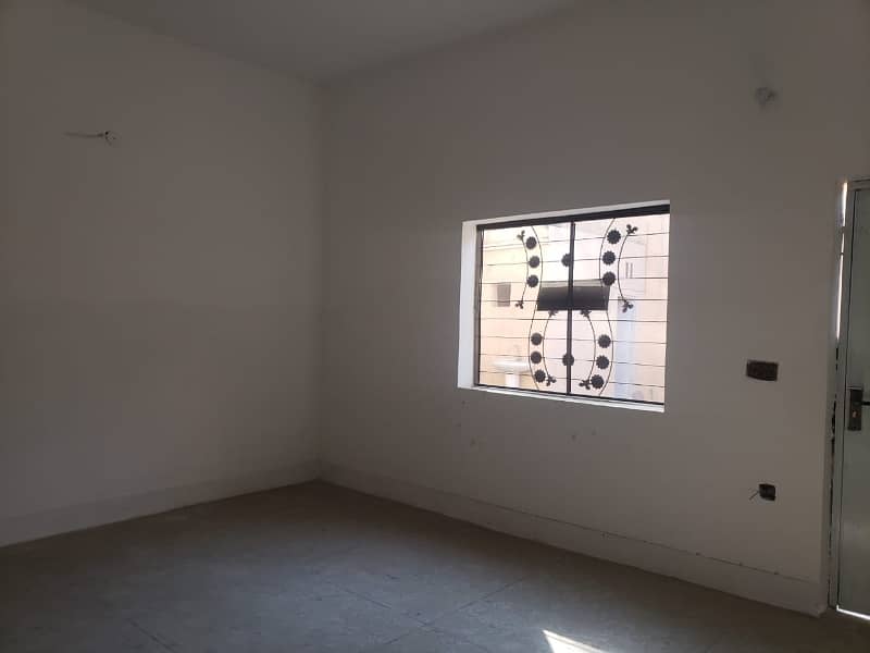 In Johar Town You Can Find The Perfect Office For rent 12